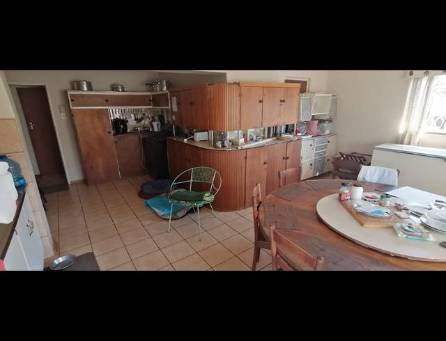 3 BEDROOM HOUSE FOR SALE IN STILFONTEIN EXT 3